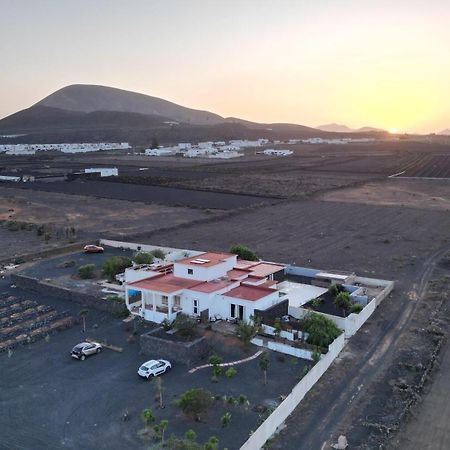 Quintero Suites San Bartolomé Exterior foto